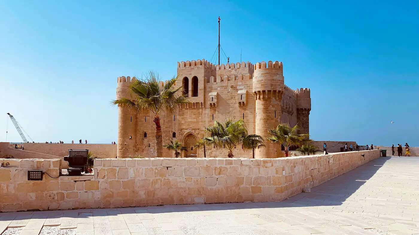 Tracway Travel to Egypt page background